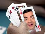 Fotomontaggio di mettere la tua foto su un asso di cuori in una partita di poker