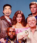 TV fotomontaggio, che ha messo la parte che si desidera Team Murdock, in posa con gli altri attori della serie su sfondo blu.