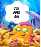 La tua foto in fondo a un mare pieno di immagini di animali sott'acqua.