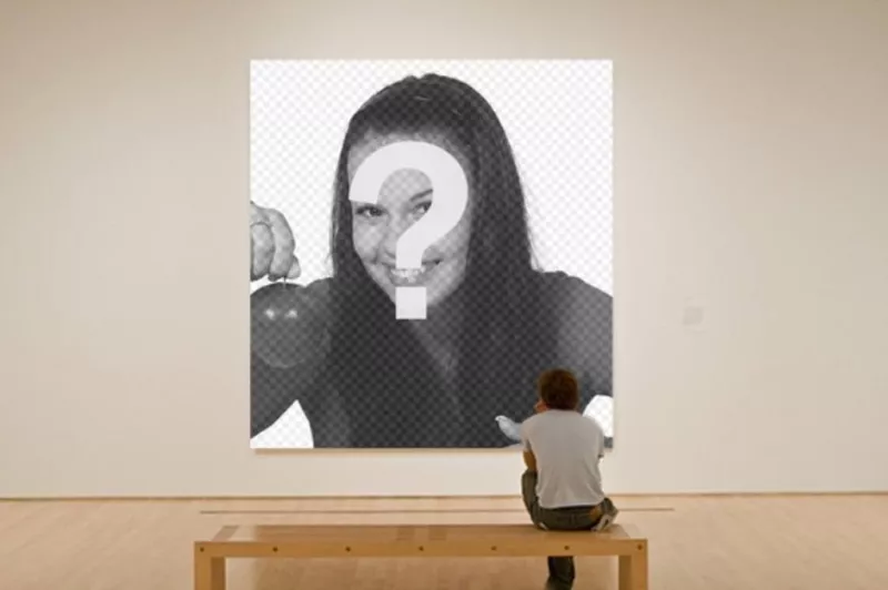 Fotomontaggio della pittura in un museo con questa foto effetto, osservato da un visitatore solitario. ..