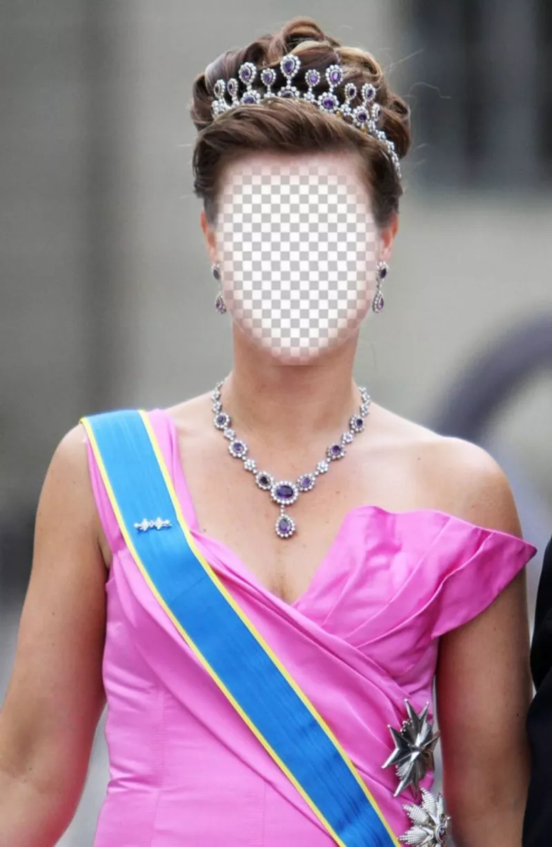 Fotomontaggio di una principessa con corona e vestito di gala per mettere il vostro ..