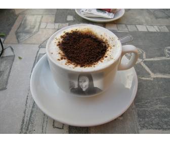 fotomontaggio per inserire foto come segnare tazza di caffe