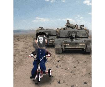 customized animazione saddam hussein inseguito da un carro armato
