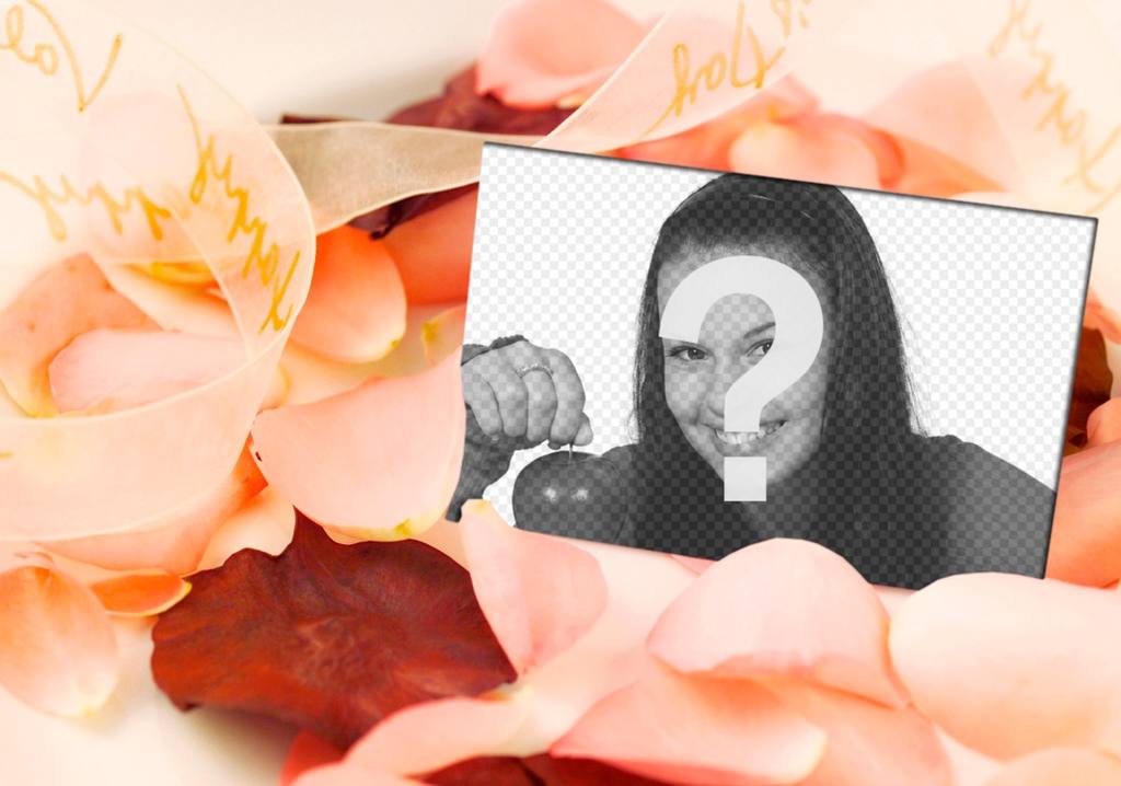 Lamore effetto fotografico per mettere una foto in una cartolina tra petali di rosa. Molto..