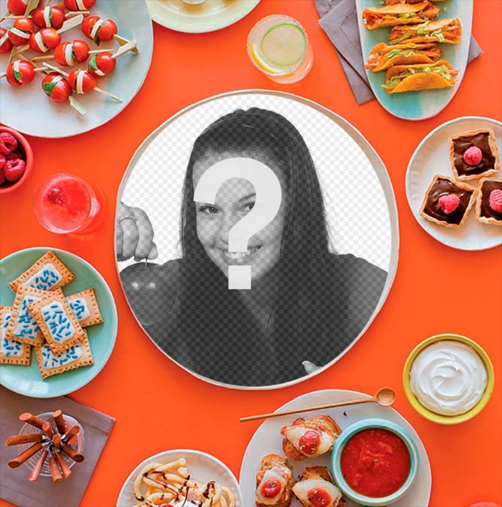 Metti la tua foto su un pasto circondata da più piatti con il cibo. ..