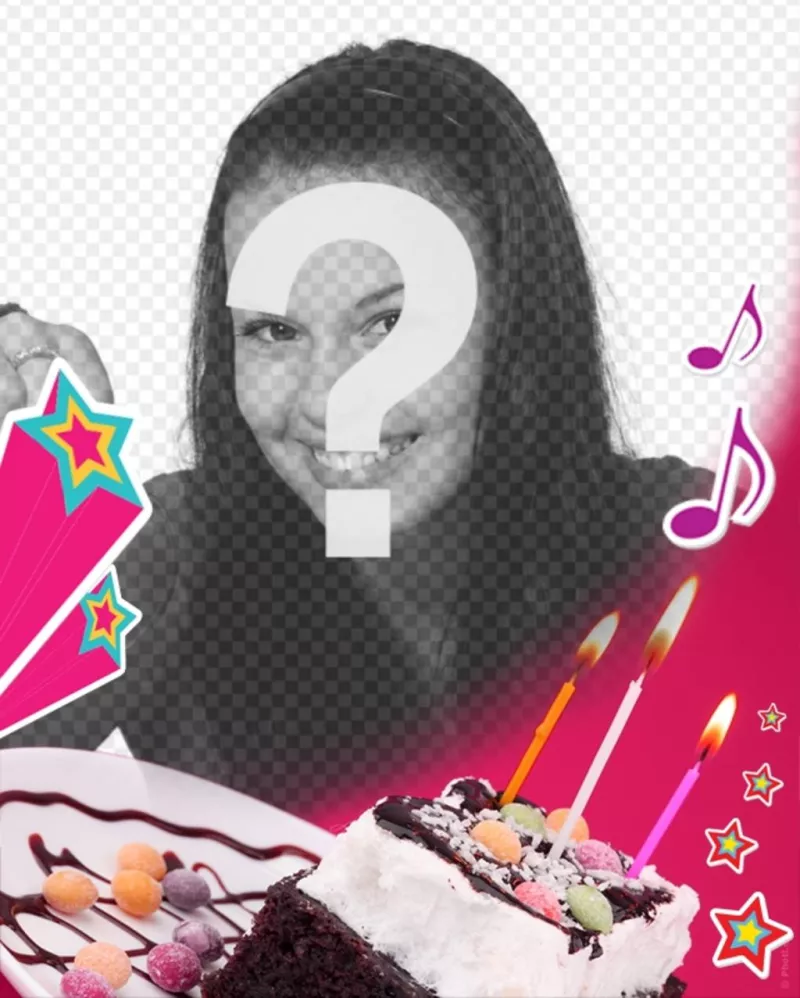 Scheda di compleanno in cui si carica una foto con uno sfondo rosa, una torta con candele, stelle e..