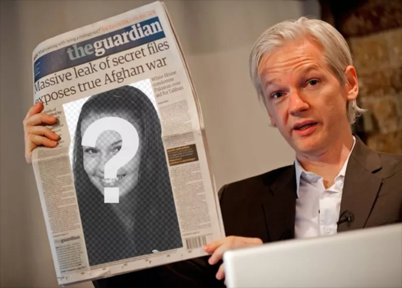 Montaggio di mettere una foto su un giornale che state leggendo fondatore di WikiLeaks Julian..