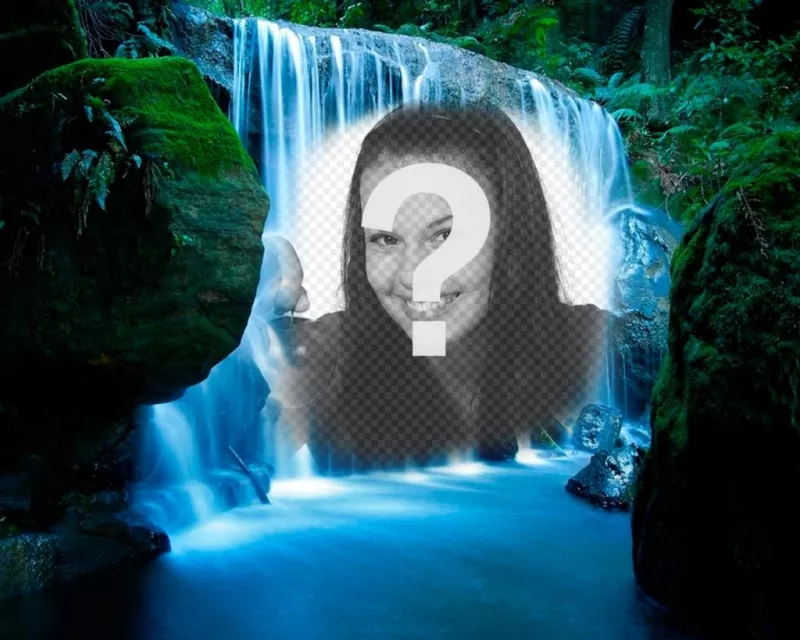 Fotomontaggio in una cascata nella giungla. ..