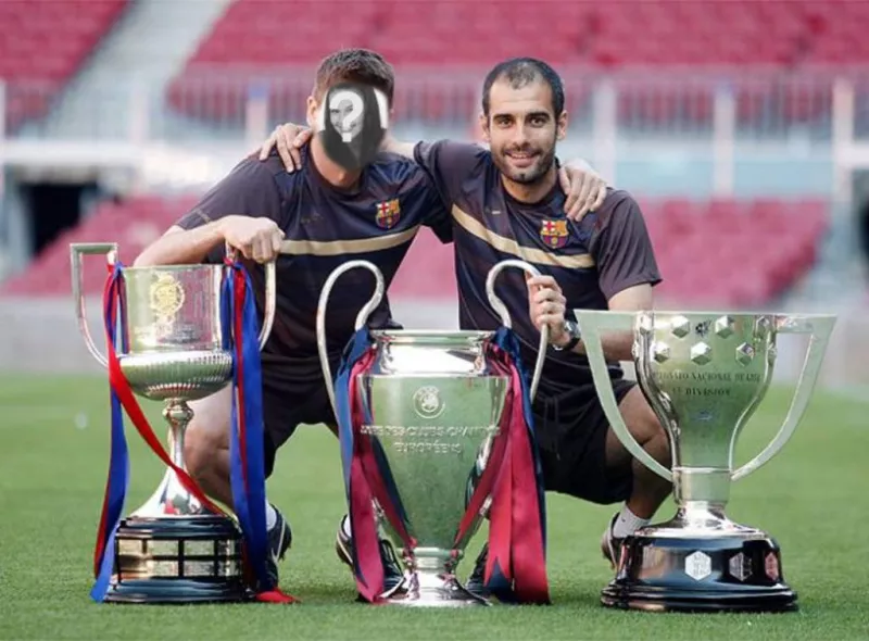 Scatta una foto con Guardiola ed il triplo vinta dal FC Barcelona nel 2009 con questo..