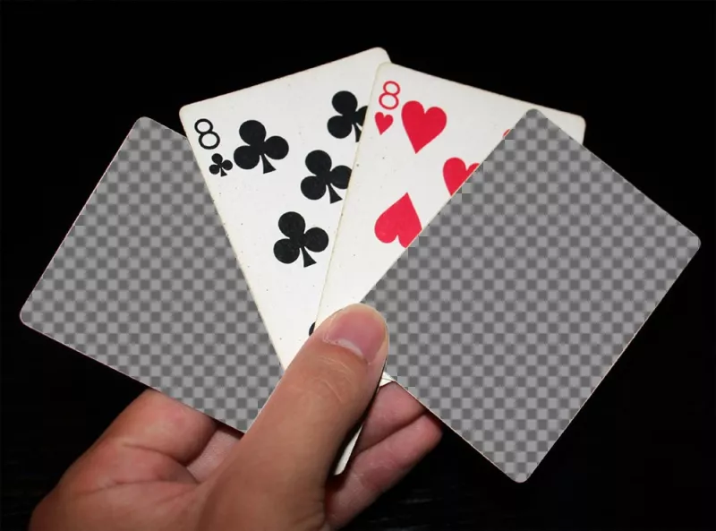 Carica due foto ad un gioco di quattro carte pker con questo effetto in linea ..