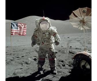 fotomontaggio di mettere tua faccia di un astronauta sulla luna