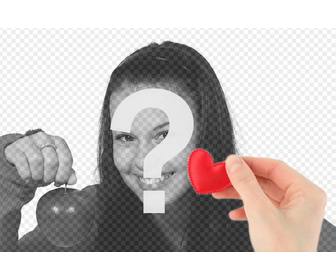 collage romantico mano che offre un cuore fatto di tessuto rosso per mettere vostra foto