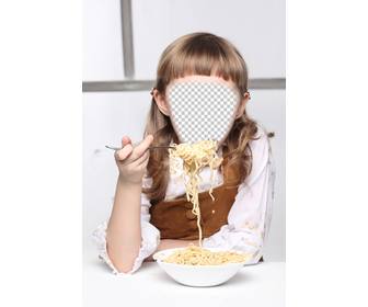 fotomontaggio di ragazza di mangiare un piatto di spaghetti