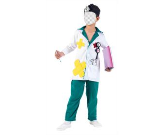 i bambini fotomontaggio di indossare un costume da chirurghi in linea