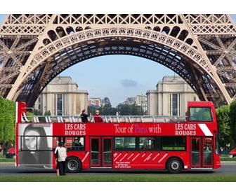 inserire tua foto in un manifesto pubblicitario di un tour bus sotto torre eiffel parigi