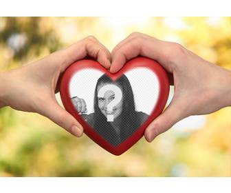 fotomontaggio di due mani cuore per tua foto