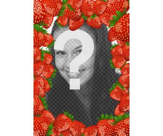 Photo frame circondata da fragole rosse