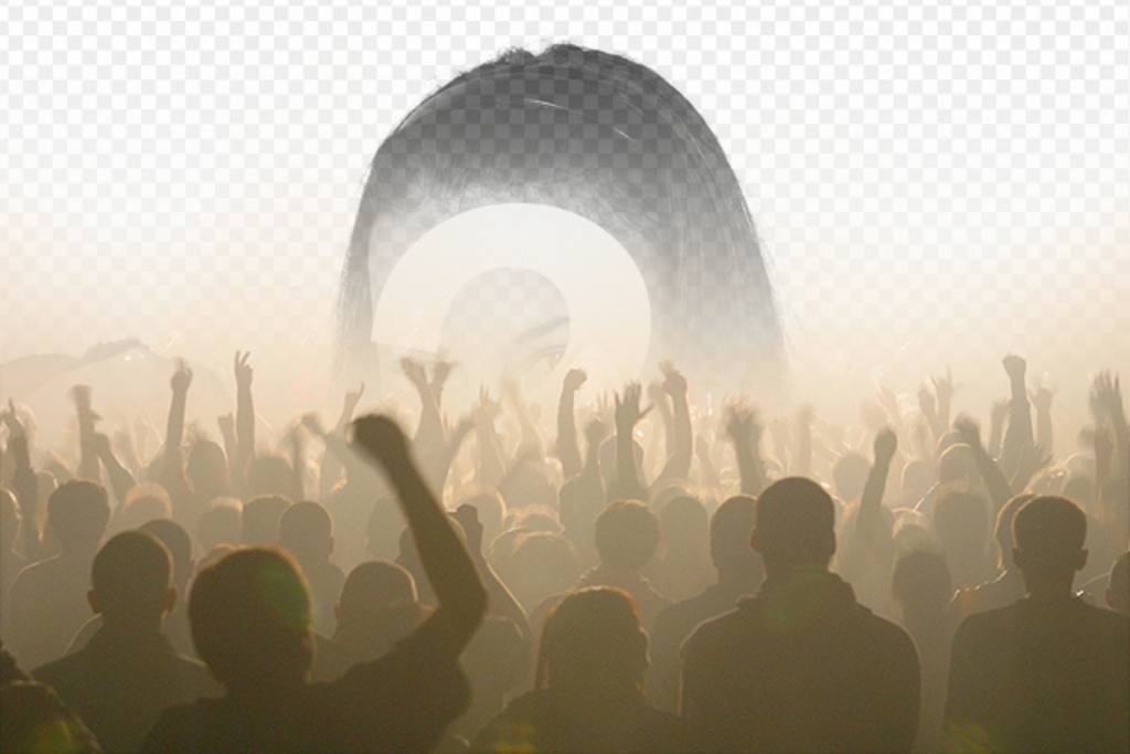Fotomontaggio con una foto della folla di persone in un concerto ad un festival..