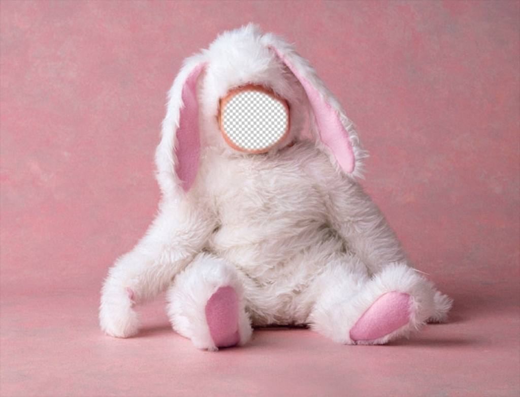 Foto effetto di un bambino vestito da coniglio. ..