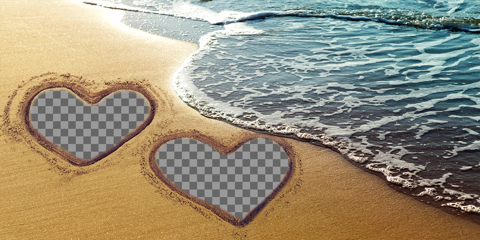 Collage di amore con due cuori contrassegnati sulla sabbia in spiaggia. ..